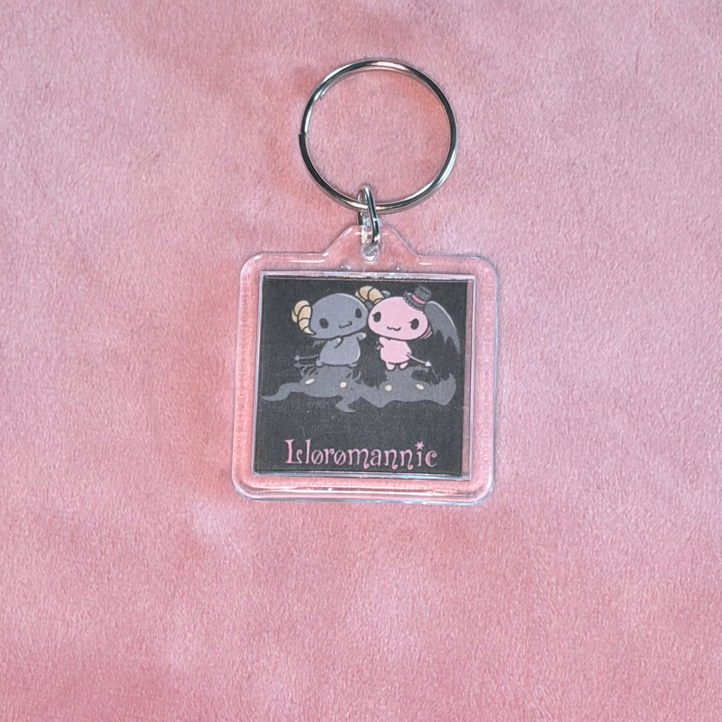 lloro keychain